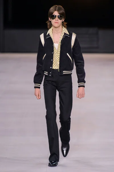 Look 29